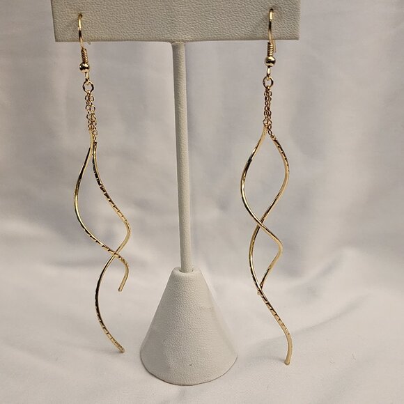 Parklane Whisper Earrings - Gold - Picture 1 of 1